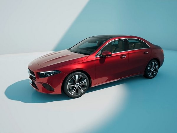 Mercedes A Serisi 45 S görseli 1