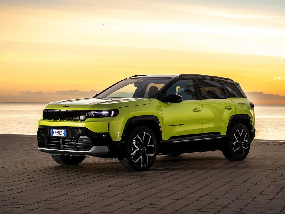Jeep Compass 1.2 Summit görseli 2