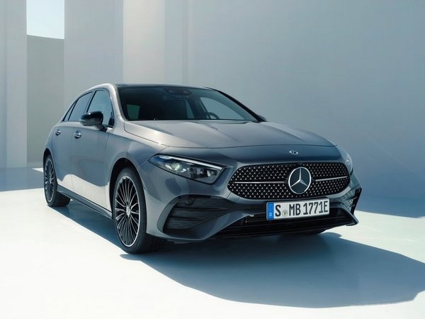 Mercedes A Serisi 45 S görseli 2
