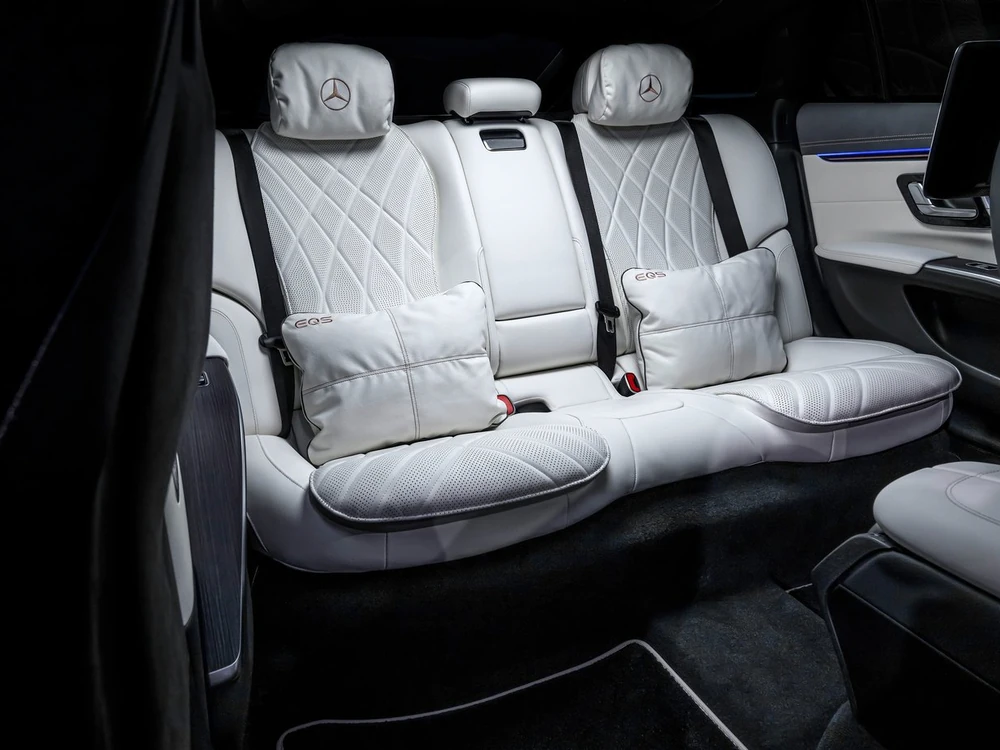 Mercedes EQS 450 4Matic görseli 2