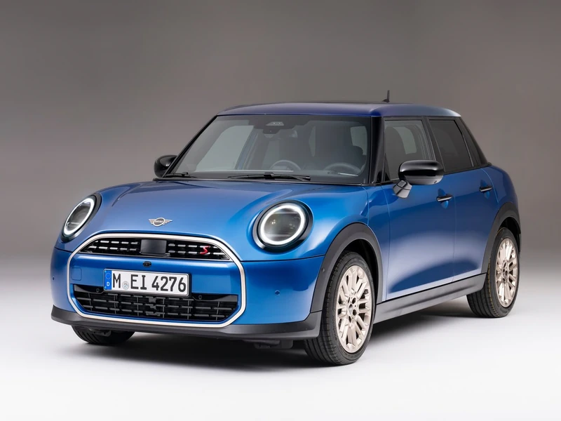 Mini Cooper 5K 1.5 Favoured görseli 2