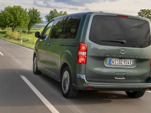 Opel Zafira 2.2 Ultimate XL görseli 2