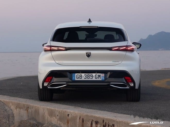 Peugeot 308 GT görseli 2