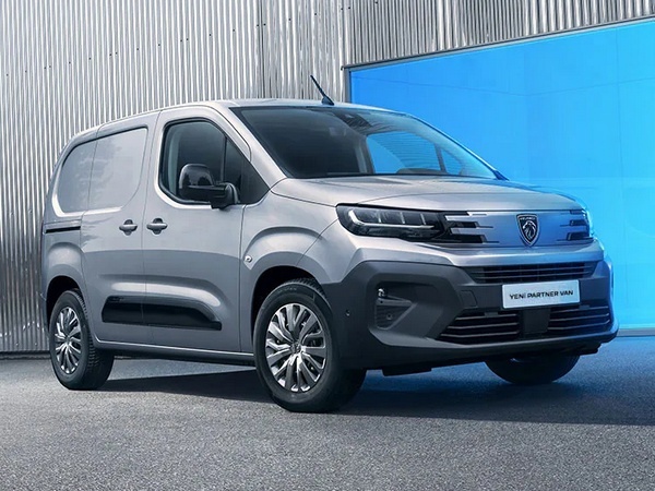 Peugeot Partner Van 1.5 Comfort AT görseli 2