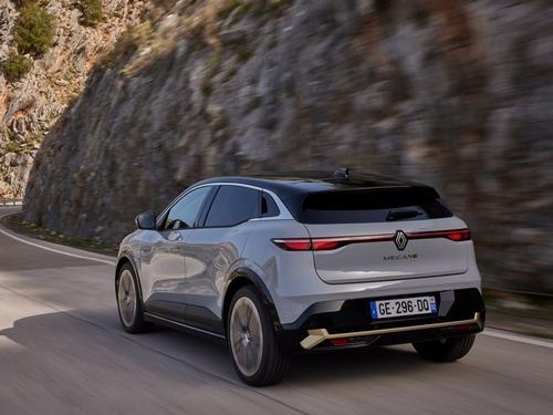 Renault Megane E-Tech Esprit Alpine görseli 2