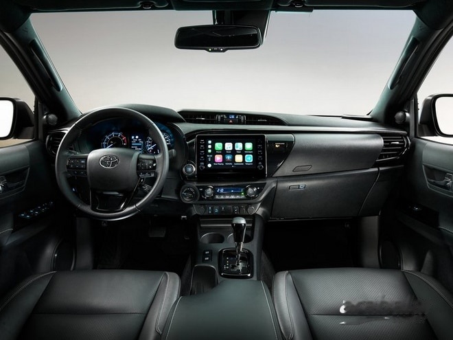 Toyota Hilux 2.4 GR Sport 4×4 görseli 2