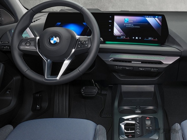 BMW 1 Serisi 120 Sport Line görseli 3