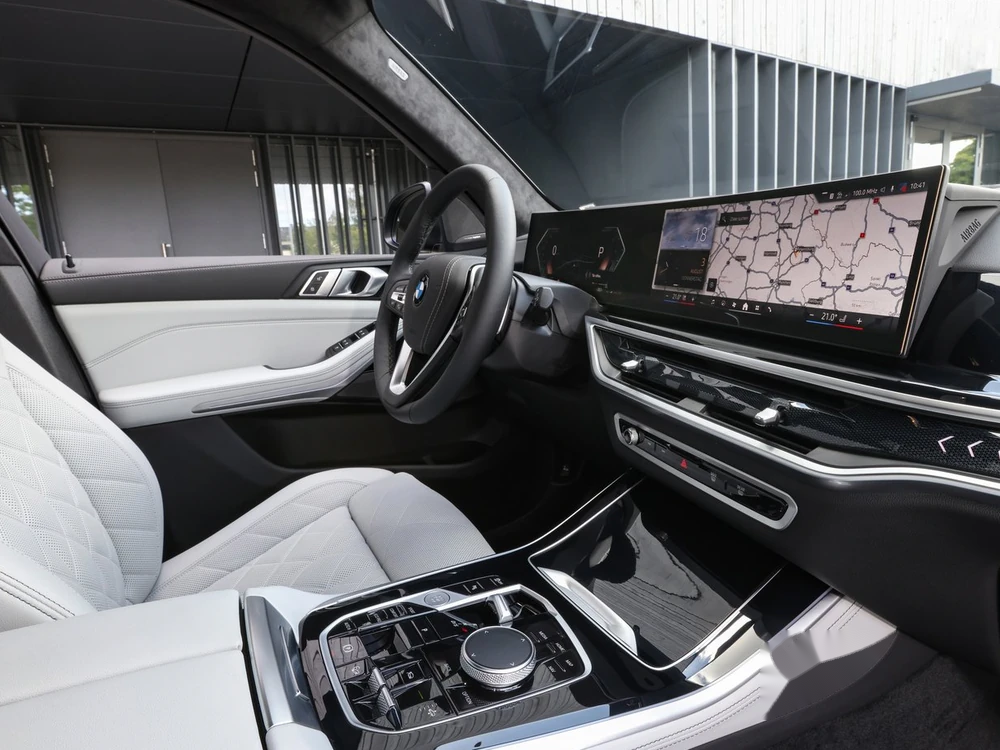 BMW X5 xDrive 40d görseli 3