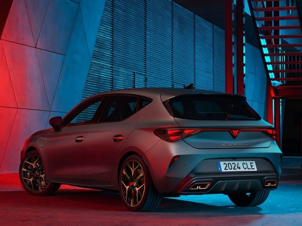 Cupra Leon 1.5 Impulse görseli 3