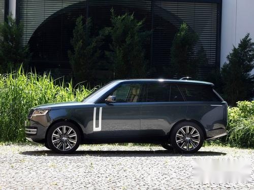 Land Rover Range Rover 3.0 Signature görseli 3