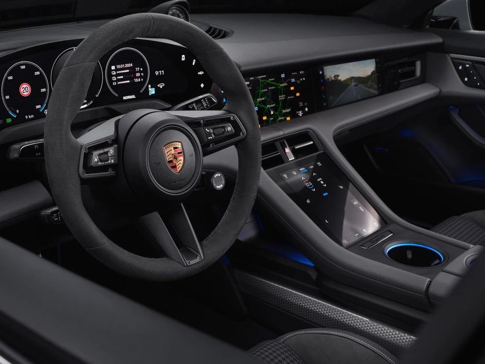Porsche Taycan Turbo Cross Turismo görseli 3