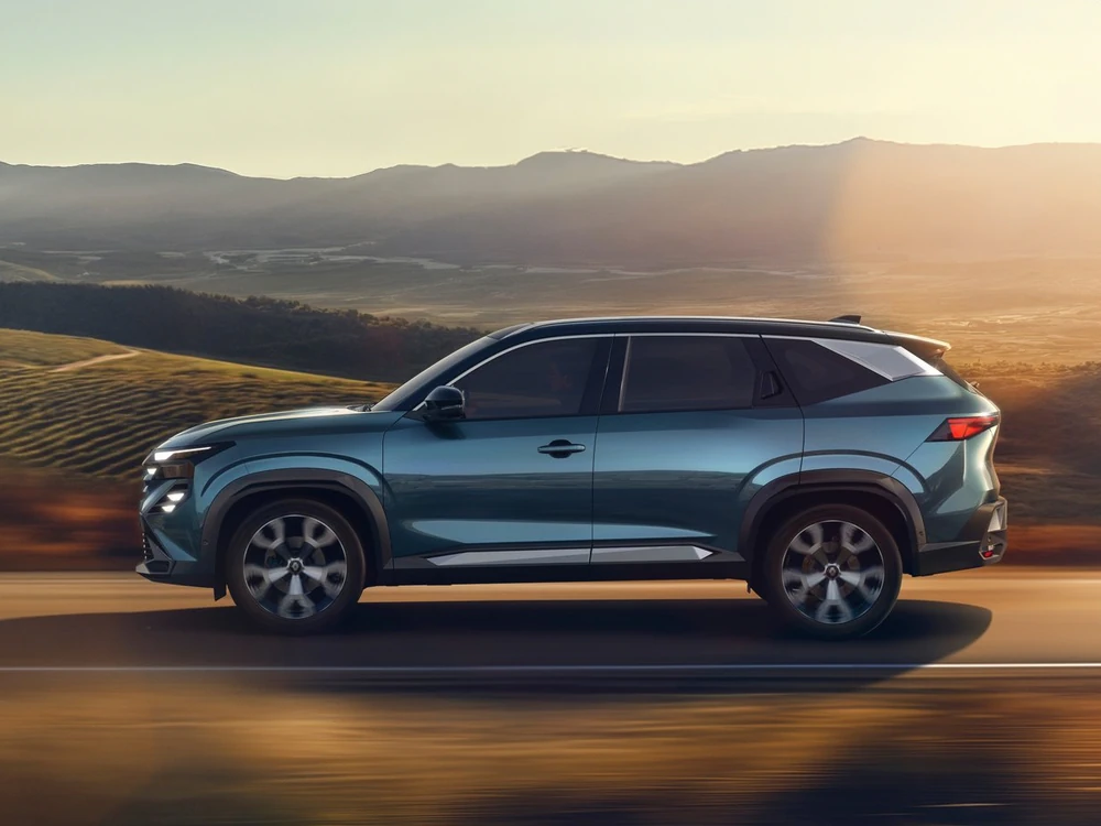 Renault Boreal 1.8 Iconic E-Tech görseli 3