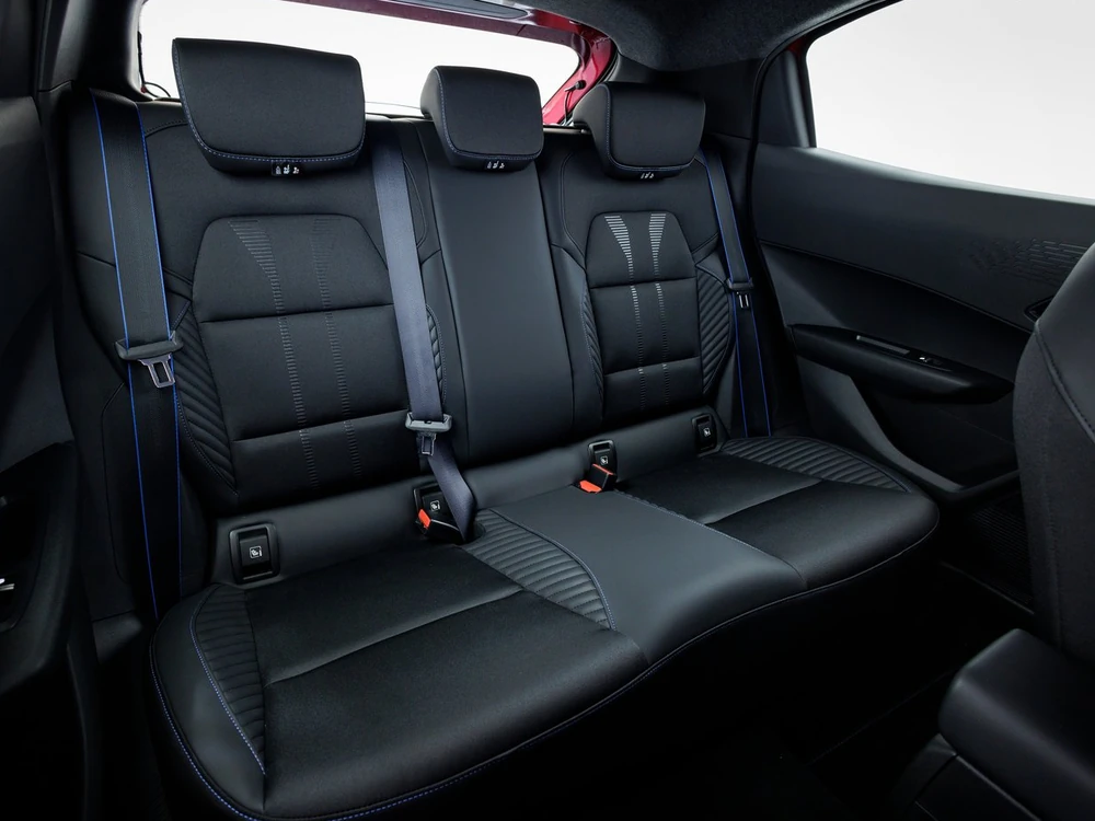 Renault Clio 1.2 Esprit Alpine görseli 3
