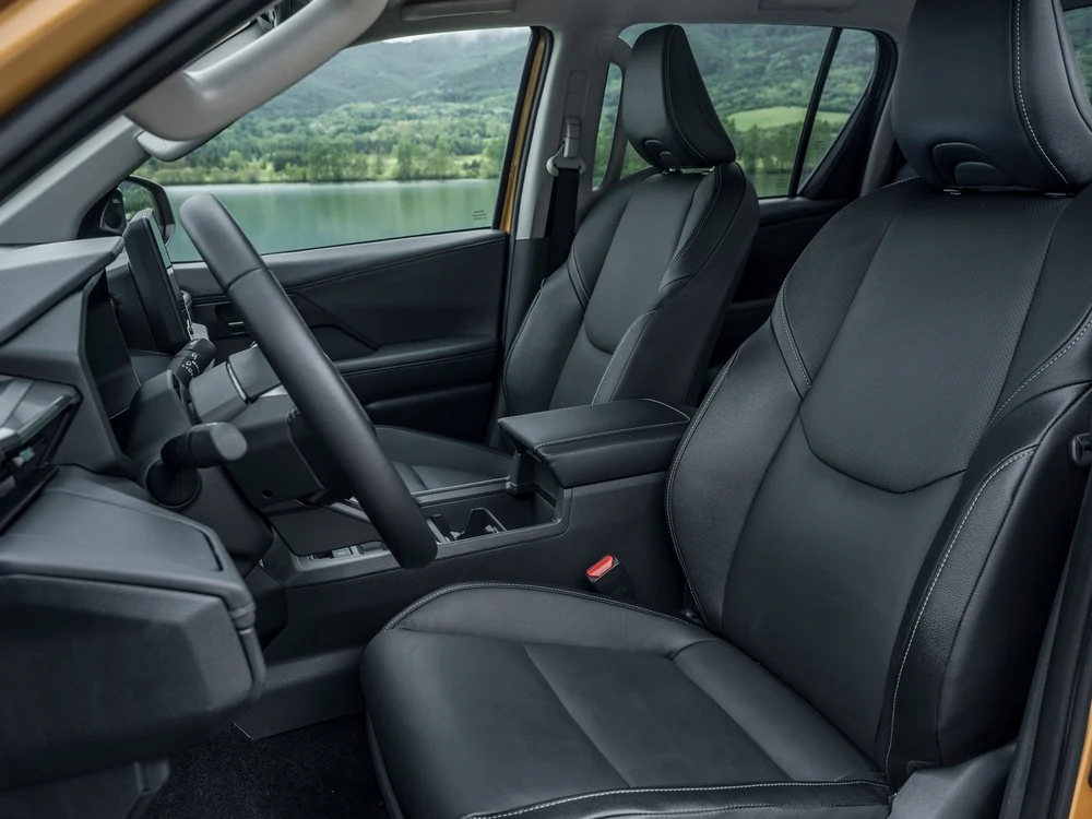 Toyota Hilux 2.8 Invicible görseli 3
