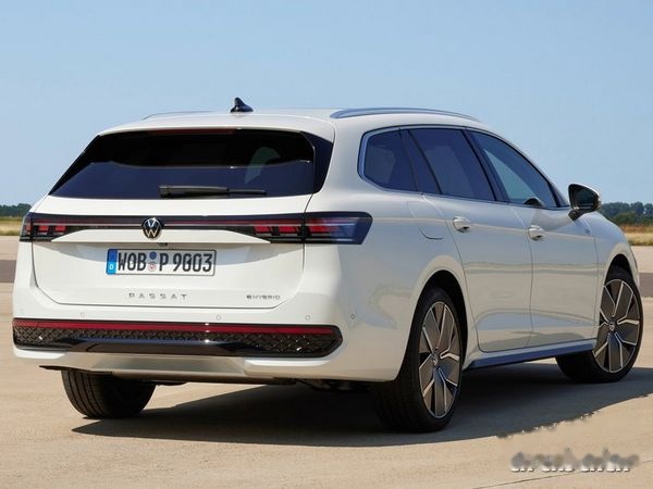 Volkswagen Passat 2.0 TDI R-Line görseli 3