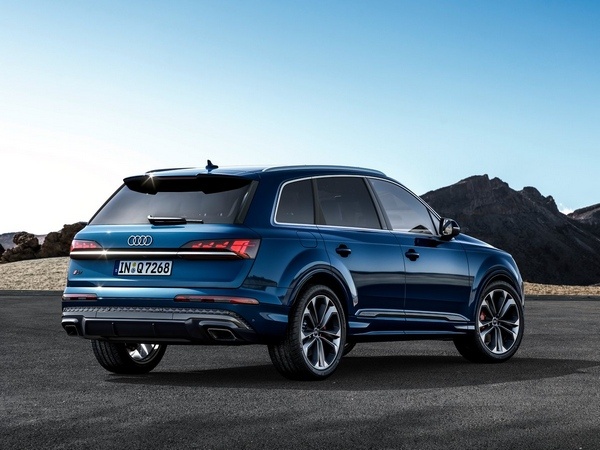 Audi Q7 45 TFSI görseli 4
