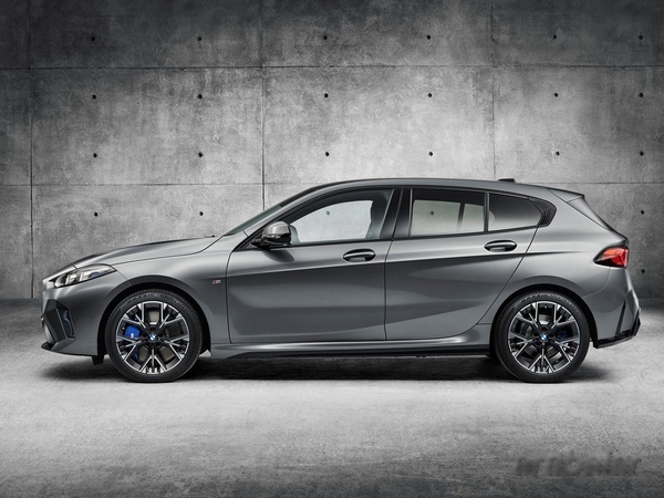 BMW 1 Serisi 120 Sport Line görseli 4