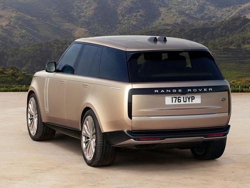 Land Rover Range Rover 3.0 Signature görseli 4