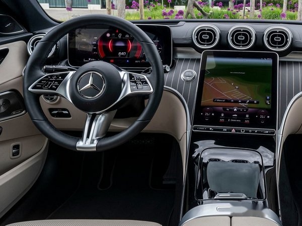 Mercedes C Serisi 200 AMG görseli 4