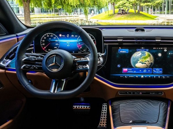 Mercedes E Serisi 180 9G-TRONIC görseli 4