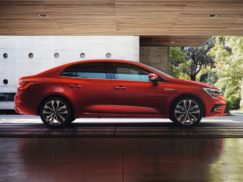 Renault Megane 1.3 Icon EDC görseli 4