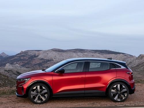 Renault Megane E-Tech Esprit Alpine görseli 4