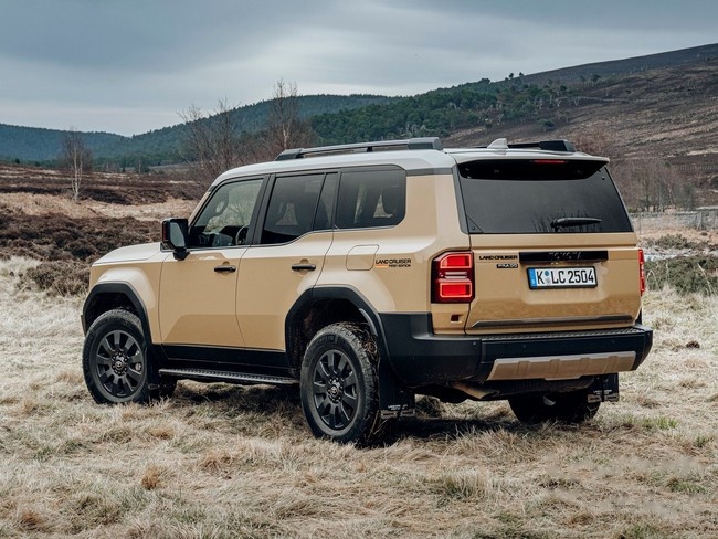 Toyota Land Cruiser Prado 2.8 görseli 4
