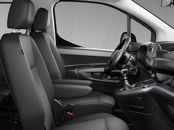 Toyota Proace City Cargo 1.5 Dream görseli 4