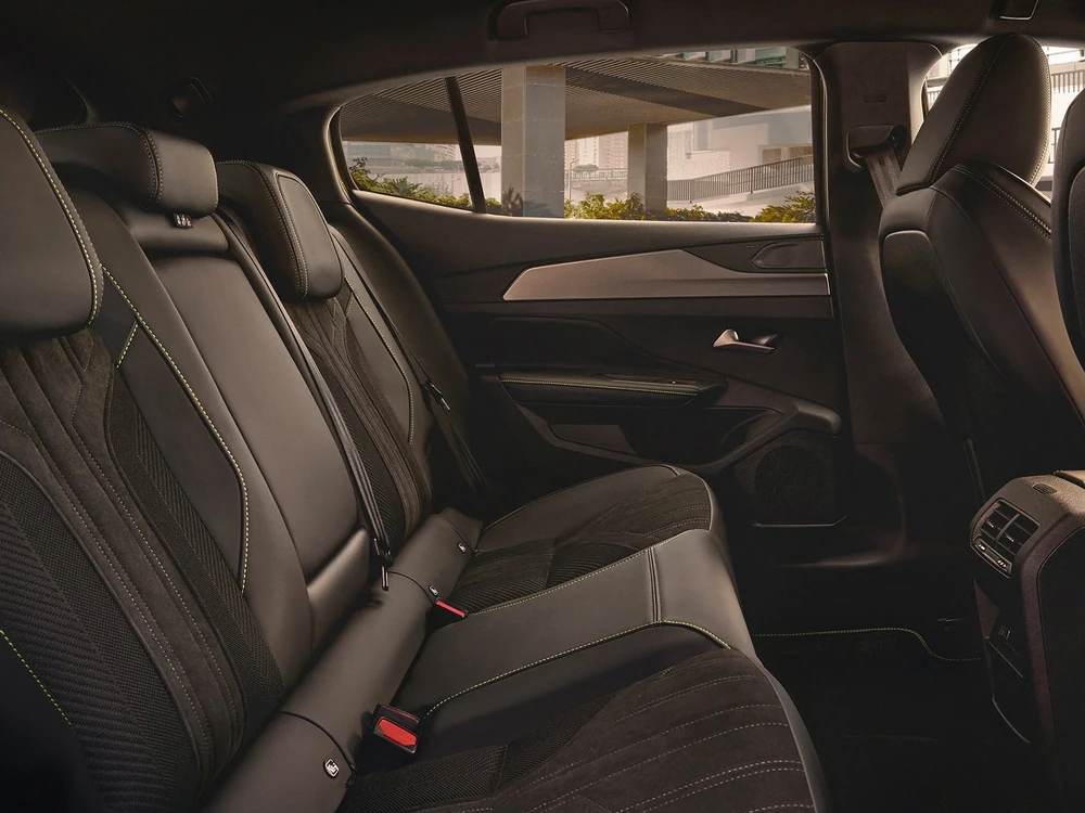 Peugeot 408 Yeni 1.2 Allure görseli 5