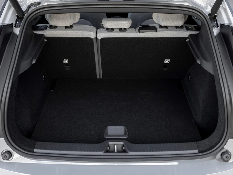 Volvo EX30 Twin Motor görseli 5