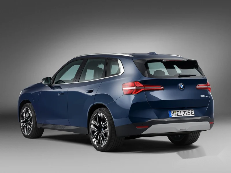 BMW X3 20 X-Line görseli 6