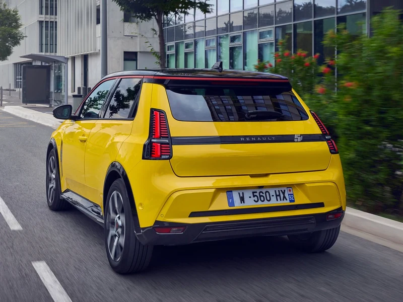 Renault R 5 Techno EV52 görseli 6