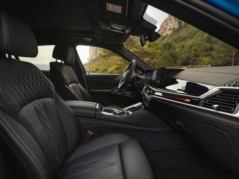 BMW X6 40d görseli 8