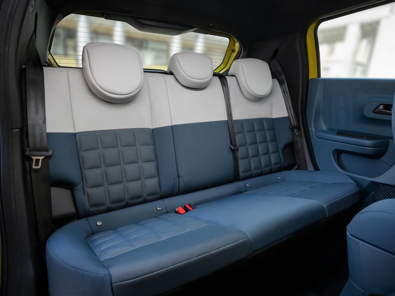 Fiat Grande Panda La Prima görseli 8